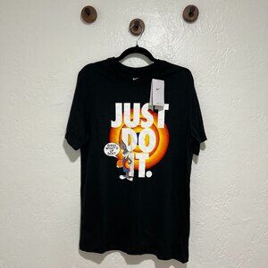 Nike Men's Looney Toons T-Shirt  I  Medium